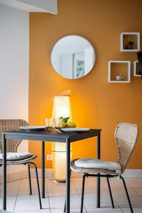 Apartment Victoria Beach - Charmant Studio Hyper Centre Ville De Menton - Mer Au Pied De L'Immeuble